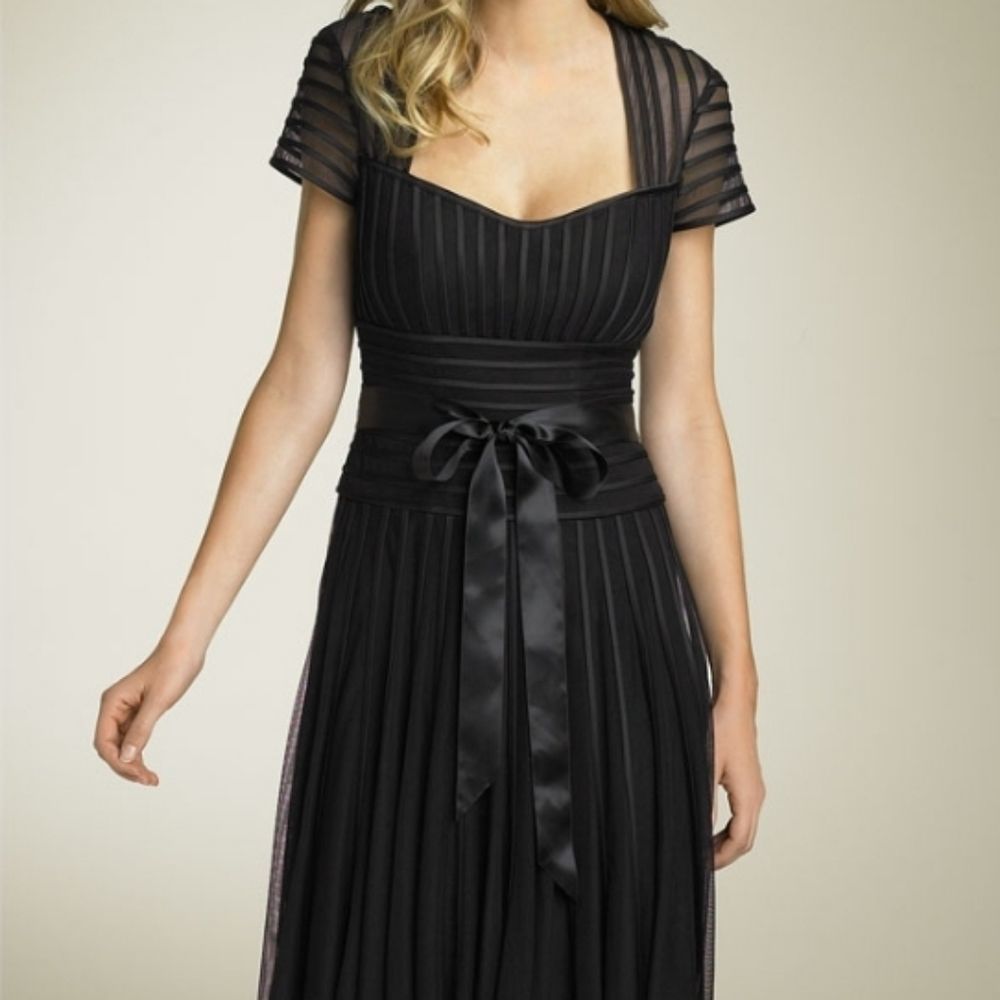 JS Collections Sweetheart Neck Mesh & Satin Dress Sz 8‎ (009)